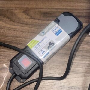 Workzone 3-Way Outdoor Power Strip 1.4-meter Plug - Image 1